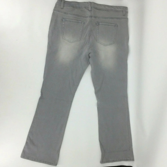 Diane Gilman Jeans Distresse… - Picture 4 of 8